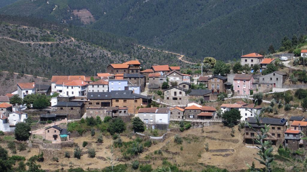 Casa Das Oliveiras Colmeal  Szoba fotó